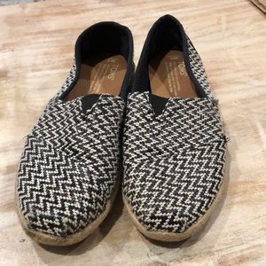 TOMS -Black Patterns Flats
